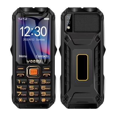 China YEEMI Q8 2G Mobile Phone 2.4 inch Dual SIM Cards 3000mAh MP3 FM Flashlight Loud Speaker for sale