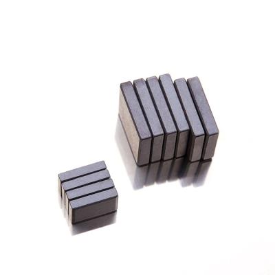 China Magnet industrial factory direct ferrite magnets fit magnets same gender opposite gender magnets can be customized for sale