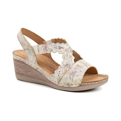 China Fashion Trend Style Summer Fancy New Lodging Sandal Wedges For Women for sale