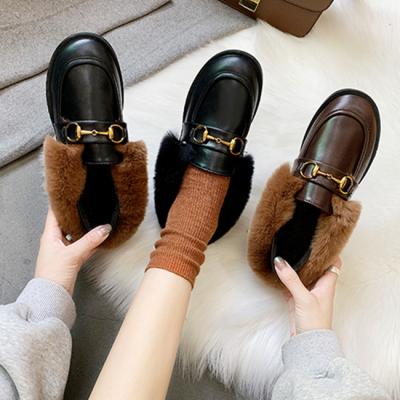 China Flat 2020 Women's Fashion Top Grade Fur Shoes Winter Durable Flat Shoes Women's Slip-On Sports Shoes For Women for sale