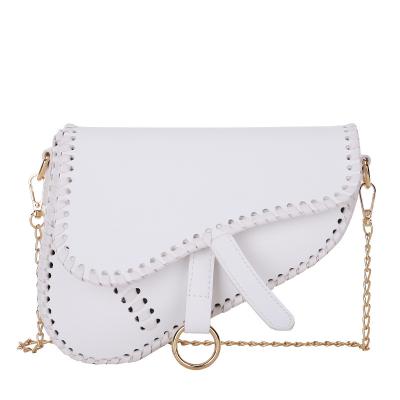 China SP415 2021 Durable Trend Casual White Cross - Body Shoulder Chain Small Saddle Bags For Girls for sale