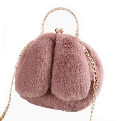 China Fashion New Metal Handle SP1286 2021 Cute Rabbit Ear Shape Winter Faux Fur Chain Cross - Body Bags Women Ladies Clutch Handbags for sale