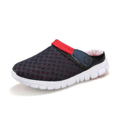 China SP117 Massage Summer Casual Mesh Breathable Sandals Men And Women Slip On Garden Clog Shoes for sale