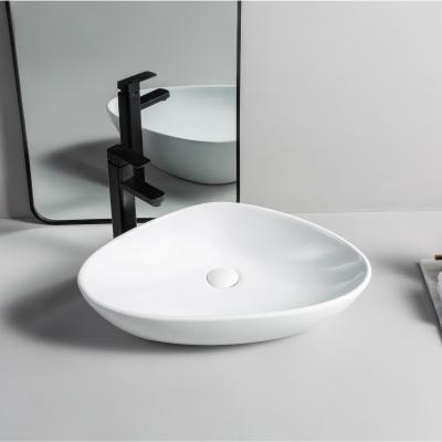 China Factory Countertop Modern Bathroom Straight Down White Ceramic No Hole Washsink Sink For Kitchen Hotel Project for sale