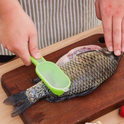 China Wholesale Plastic Stocked Fish Skin Remover With Knife Fish Scale Graters Scraper Kitchen Tool Fish Scale Planer for sale