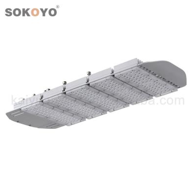 China ROAD SOKOYO Factory Price Outdoor Lighting 200w Solar Led Street Light for sale