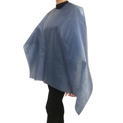 Cina Non Woven Fabric Waterproof Hot Sale Disposable Barber Hair Capes Hair Cutting Cap for Barber Shop in vendita