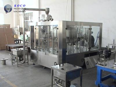 Chine 3 automatiques dans 1 ligne de capsulage de production de matériel de machine de remplissage de bouteilles d'ANIMAL FAMILIER de l'eau/de machine d'usine de mise en bouteilles à vendre