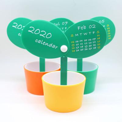 China 2020 new design factory direct sales fashionable desk calendar/promotion/calendar for sale