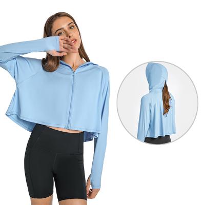 China Sustainable New Design Outdoor Hood Jacket Crop TOP Sun Protection With Zipper Women Active Wear Tops for sale