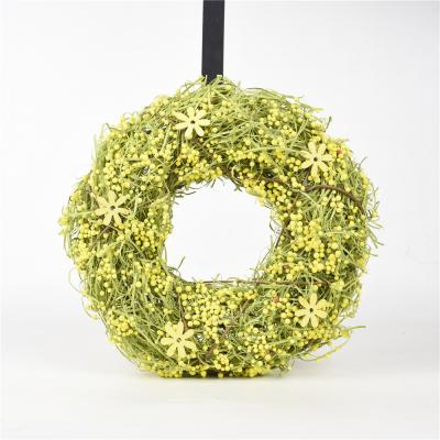 China Beautiful Hot Green Colorful Babysbreath Berry Home Indoor Decor Sale Door Hanging Artificial Spring Wreath for sale