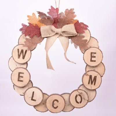 China Good Natural Wood Design Color Wood Material Thanksgiving Wreath Harvest Wooden Welcome Decoration for sale