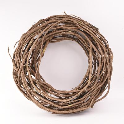 China Natural spring home decoration rattan door wreath for vine decorative garland for sale