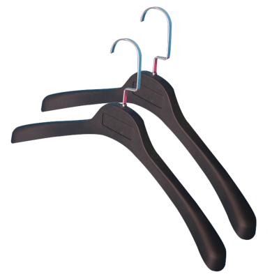 China Plastic Coat Hanger 45cm Eco-friendly Paint Coat Black Rubber Coat Hanger for sale