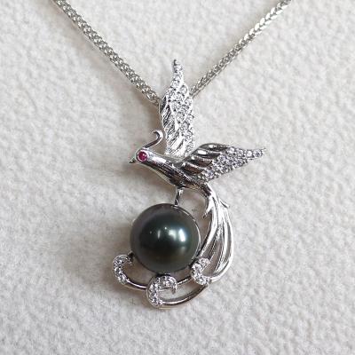 China CLASSIC Wholesale Natural Tahitian Pearl Pendant, Flexible 925 Silver Length Chain, High Luster, Clean Surface, Round for sale