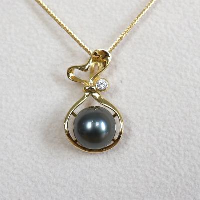 China CLASSIC wholesale natural tahitian pearl pendant necklace, flexible 925 length silver chain, high luster, clean surface, round for sale