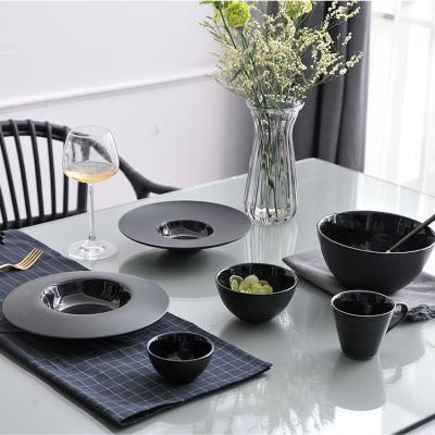 China Viable PITO HoReCa Furniture Restaurant Wedding Matte Design Round Dishes For Porcelain Black Wide Rim Soup Dish for sale