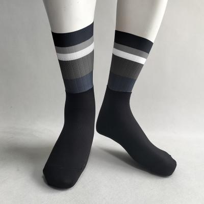 China Wholesale Custom Logo Fashion Men Athletic Sport QUICK DRY Cycling Coolmax Socks Recycling Manufacturer for sale