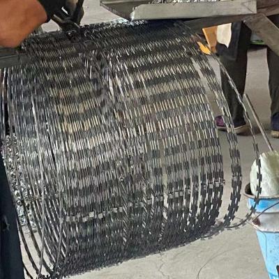 China BTO-22 304 Stainless Steel Concertina Razor Wire Barbed Fence Security Fencing Razor Barbed Wire for sale