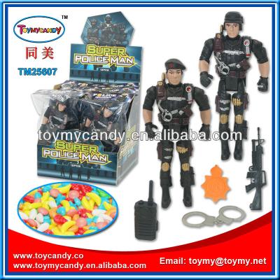 China Capsule toys 2017 hot sale super man toy soldier toys candy fonts products fonts with candy toy as a gift for kids for sale