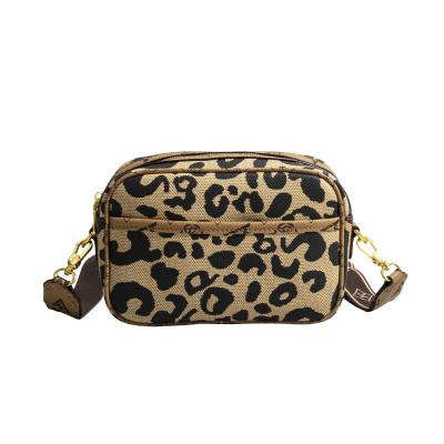 China 2021 new popular fashion nc design leopard cross - body bag fashion canvas bag for sale