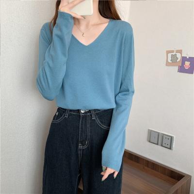 China New Anti-wrinkle Women's Casual Loose Design Knitted V-Neckline Autumn Knitwear Longsleeve Pullover Sweater Solid Color for sale