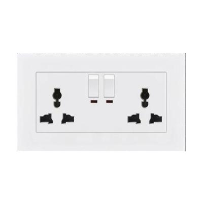 China Other 13A 146 Type Dual 3 Pin Universal Wall Socket Switch With Universal USB Mobile Phone Socket Charging Pins for sale