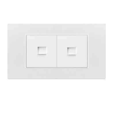 China Other American Standard 15A 110v~250v 120 Type 3 Pin Thai Plug Wall Socket Switch Socket for sale