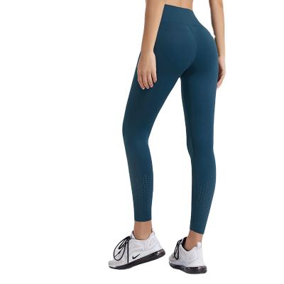 China Breathable Nude Booty-Lift Yoga Pants, High-waisted Laser-Digged Gym Pants for sale