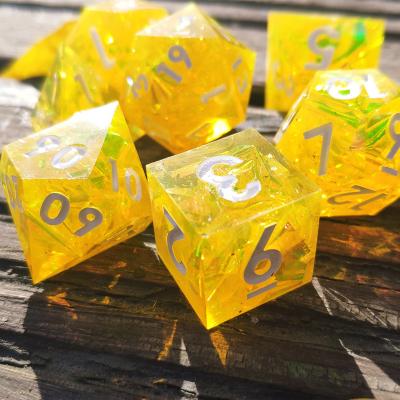 China Dnd MINI PLANET dungeons and dragons sets die cut sets for glitter yellow polyhedral resin dies cutting edges DND polyhedral dies set D6 D20 custom for sale