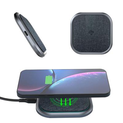 China UniversalÂ   15W Fast Charge CE RoHS Factory Customize Universal For iPhone 12 13 Samsung Pad 15W QI Fast Wireless Charging Wireless Charger for sale