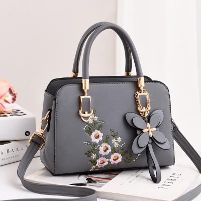 China Sweet Appliques Women Appliques Flower Handbags China Lady Bags Girl Pure Color Zipper Square Purse Wholesale for sale