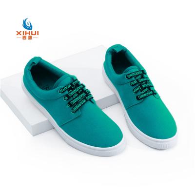 China 2021 Hotsale New Classic Men's Anti-slippery OEM Canvas Male Sneakers PVC Sole for sale