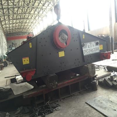 China Mining Processing Vibratory Screening Equipment, Vibrating Screen Crusher for sale