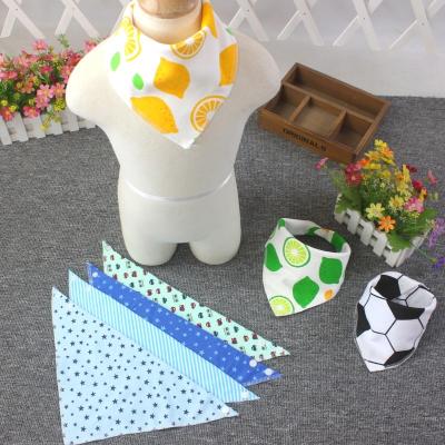 China Cute Sustainable Organic Cotton Bib Triangle Baby Drool Bibs Apron for sale