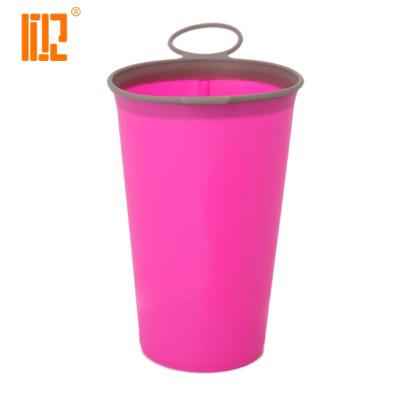 China Sustainable Colorful Foldable Soft Cup Water Drinks Rising Working Cycling Folding Cups for sale