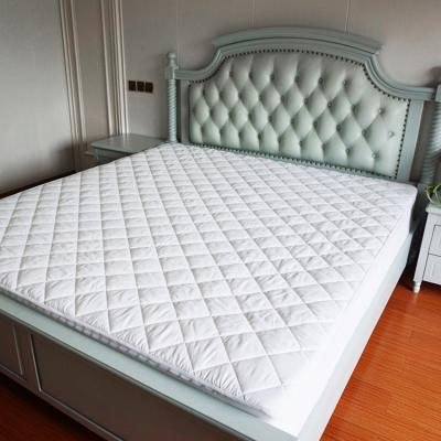 China Cal King Size Waterproof Cotton Bedding Protector Machine Wash King Size Quilted Mattress Hypoallergenic Waterproof Protector for sale