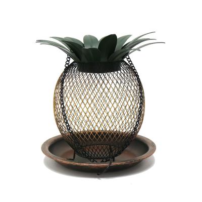 China Sustainable Handmade Vintage Outdoor Hanging Metal Mesh Solar Pineapple Bird Feeder Humming Bird Feeder for sale