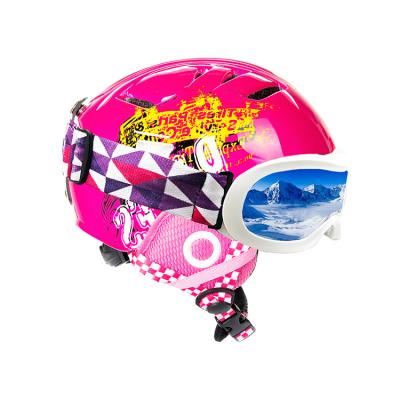 China Comfortable Fiberglass Ski Helmet Children Kids Outdoor And Warm Sporting Goods Helmet for sale