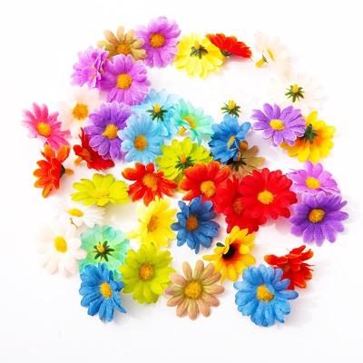 China 100pcs/Bag Multicolor Plastic and Polyester Artificial Flower Daisy Flower Head Mini Silk for Wedding Engagement Party Party Home Decor DIY for sale