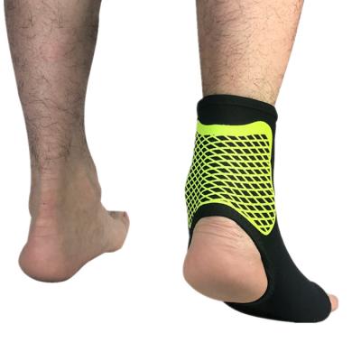 China Stretch Adjustable Elasticity Workout Fixing Breathable Professional Pressure Improve Ankle Support Heating Brace for sale