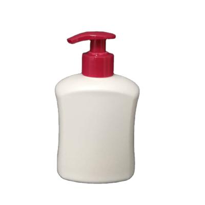 China Medicine 500ml Boston Round Shampoo Bottle HDPE Plastic Bottle With Lotion Pump for sale