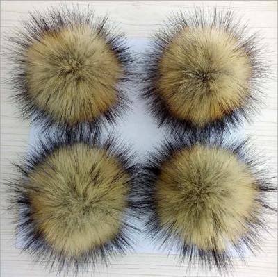 China Wholesale Custom Cheap Real Raccoon Fur Pompoms Eco - Friendly Big Real for sale