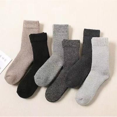 China Winter Amazon Hot Selling Terry Woolen Socks Business Breathable Thick Warm Factory Made Men Socks Accept Customized Socks for sale