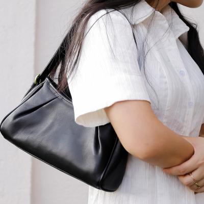 China Lady Casual Underarm Bag Women's Leather Handbags Portable Female Cowhide Leather Trim Single Handle Hobo Top Shoulder Bag for sale