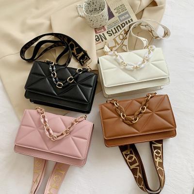 China New Fashion Clear Chains Shoulder Bag Female Small Rivets PU Leather Transparent Bags Women Handbags for sale