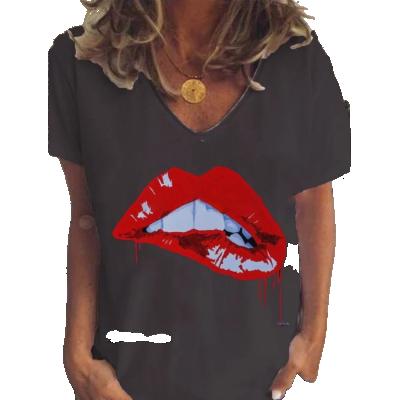 China Cute Women's Anti-Wrinkle Graphic T-Shirt Black Colorful Red Lips Pattern Short Sleeve Crewneck Short Cute Summer Tees Gifts for sale