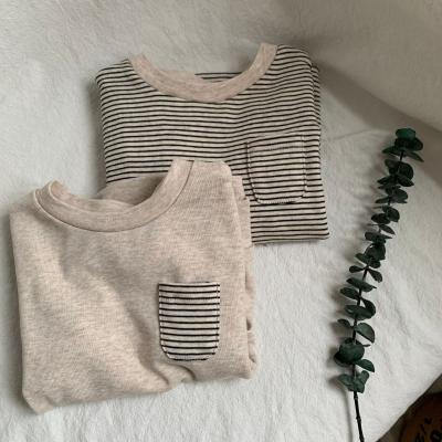 China Autumn New Boys Anti-Shrink And Casual Loose Small Pocket Striped T-shirt Girls Children's Long Sleeve Tops for sale