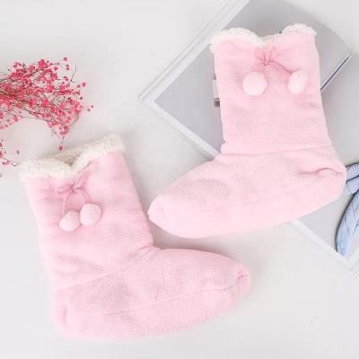 China Women Anti-slippery Warm Fur Winter Snow Boot Slipper Indoor Sock With POW Ball POW Ball for sale