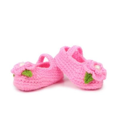 China Hand Made Spring Knit Infant Baby Shoe Toddler Booties With Flower For Girls for sale